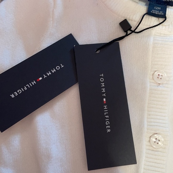 Tommy Hilfiger white butting down cardigan size 12 months - Picture 4 of 4
